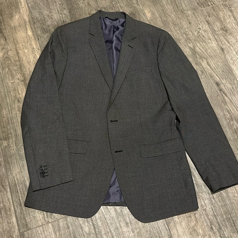 Men’s Banana Republic suit.